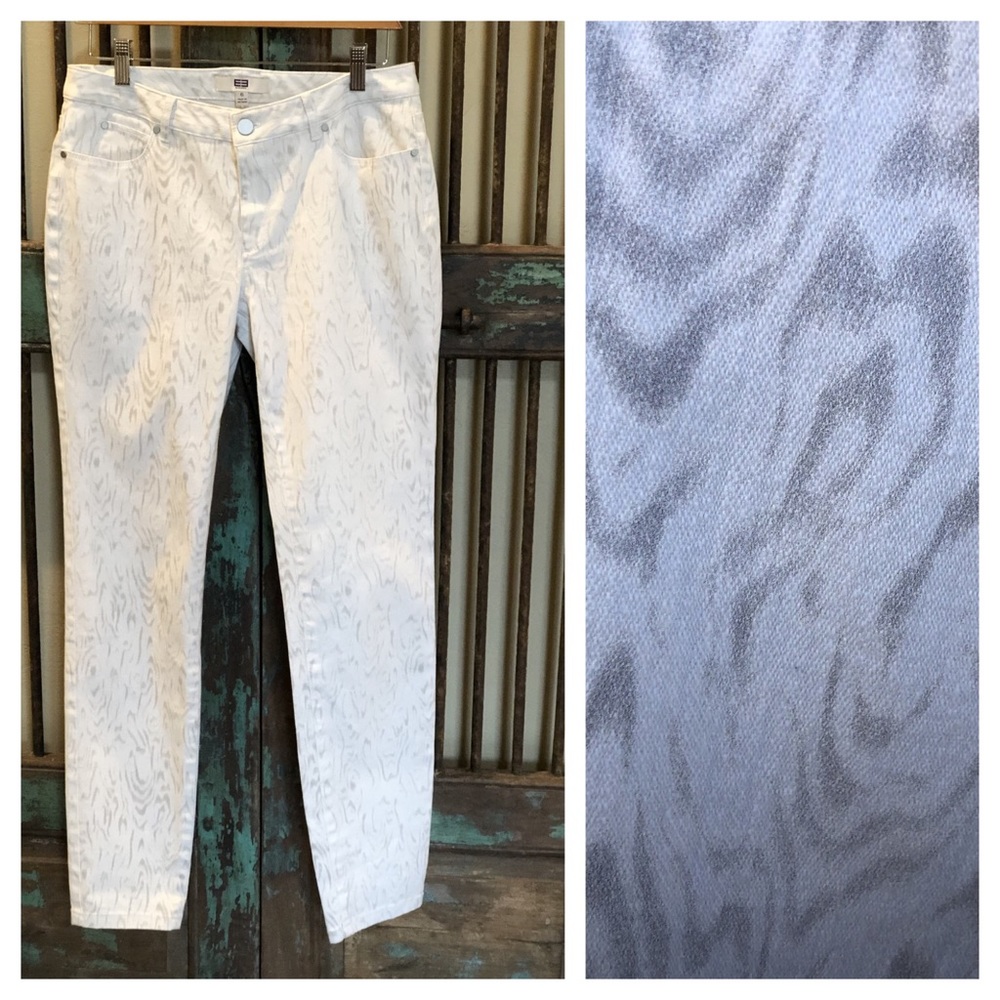 Ectetera size 6 white and gray skinny leg jeans
